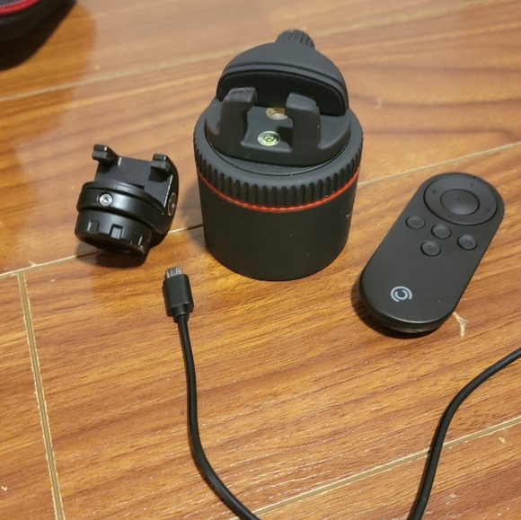 Pivo Tracking 360 Phone Stand - Picture 4 of 7